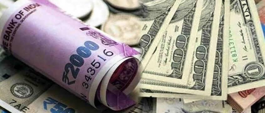 Against Dollar Rupee Opens 14 Paise Up At 70 77 The Leaders Globe Media